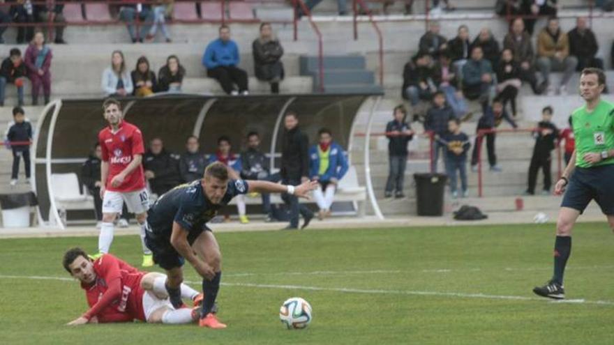 UCAM Murcia CF 2 - 4 La Roda