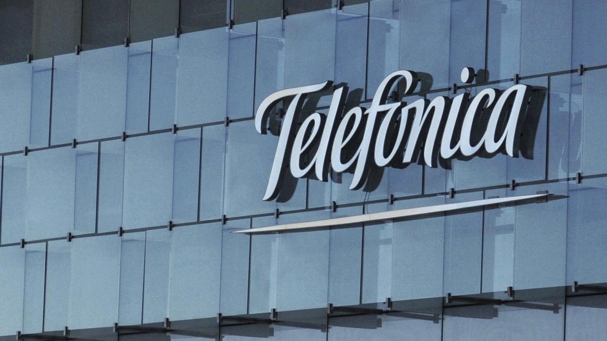 Telefónica cumple con sus clientes, proveedores y empleados: a su lado cuando más lo necesitan