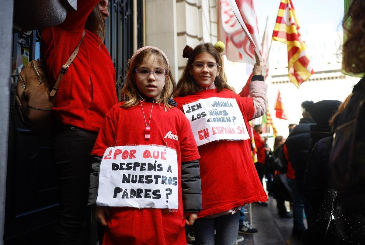 Protesta de los trabajadores de Airtex por su traslado a Rumanía