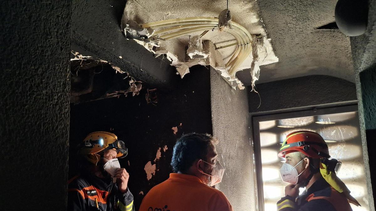 El incendio de una vivienda en Xàbia deja dos muertos y 40 desalojados