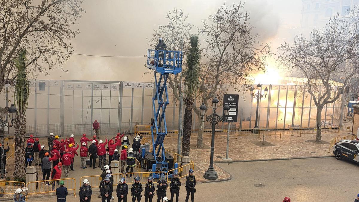 Los "palancias" contemplan el terremoto