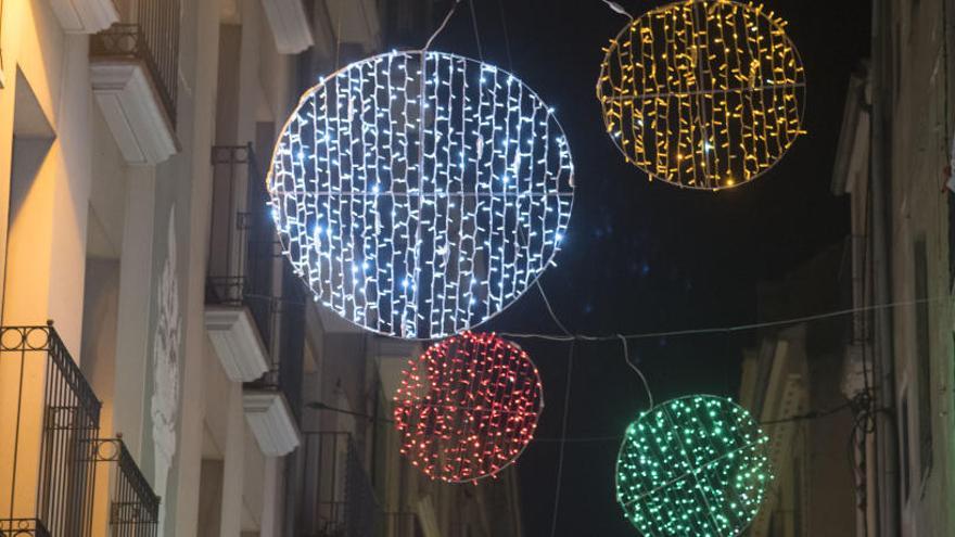 Els llums de Nadal que faltaven a Manresa ja llueixen