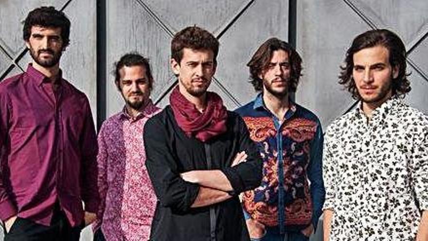 Imagen promocional del quinteto de flamenco contemporáneo Los Aurora.