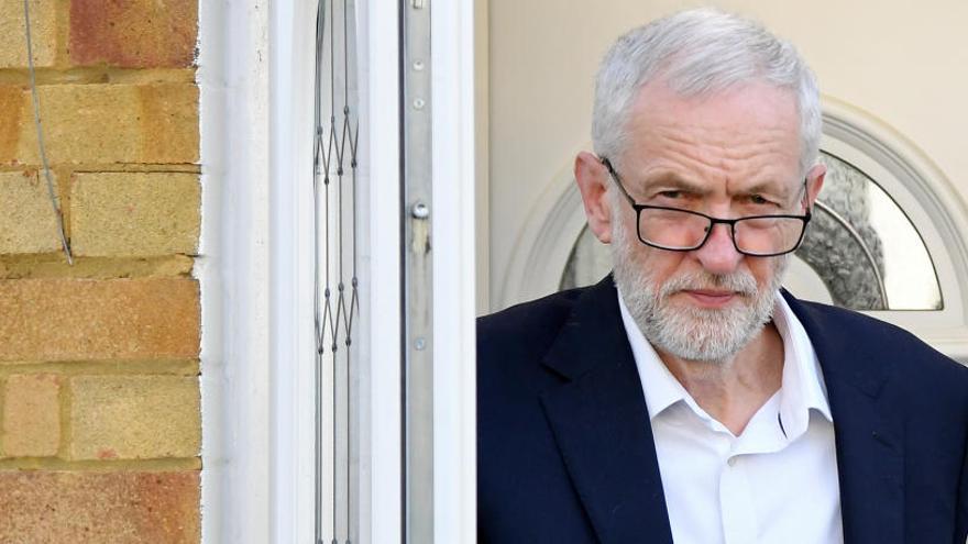 Jeremy Corbyn no negociará más con May.