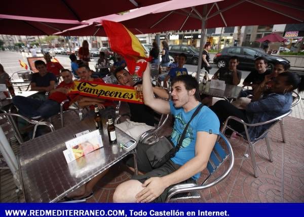 CASTELLÓN SUFRE Y DISFRUTA CON LA 'ROJA'