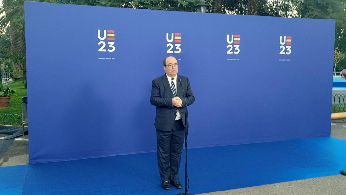 El ministro de Cultura, Miquel Iceta, antes de participar en la reunión informal de los ministros de Cultura de la UE en Cáceres