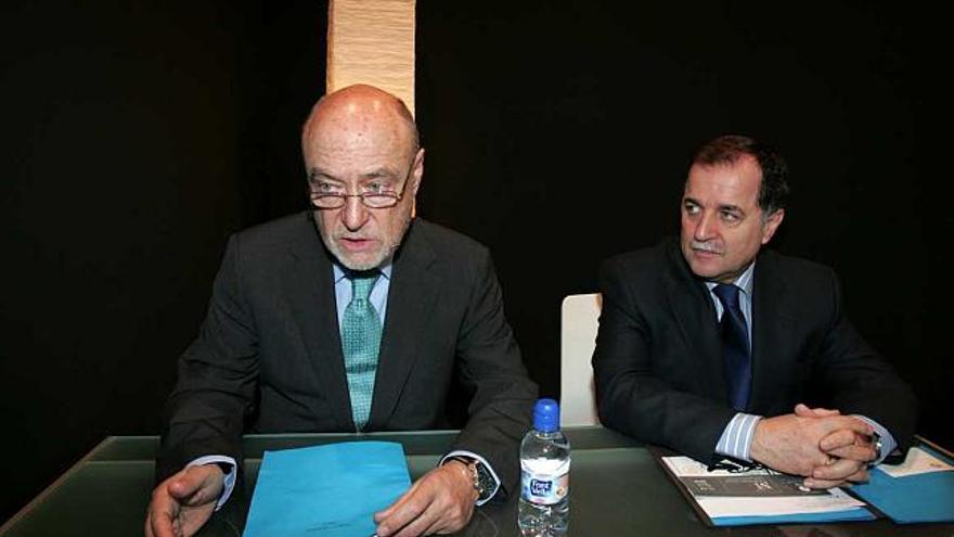 Rafael Calvo, a la izquierda, y Javier García Lillo, en la pasada edición de Modacalzado.