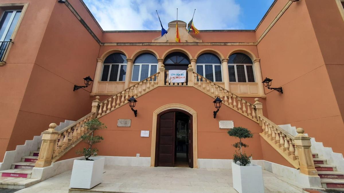 La oficina está en las dependencias municipales