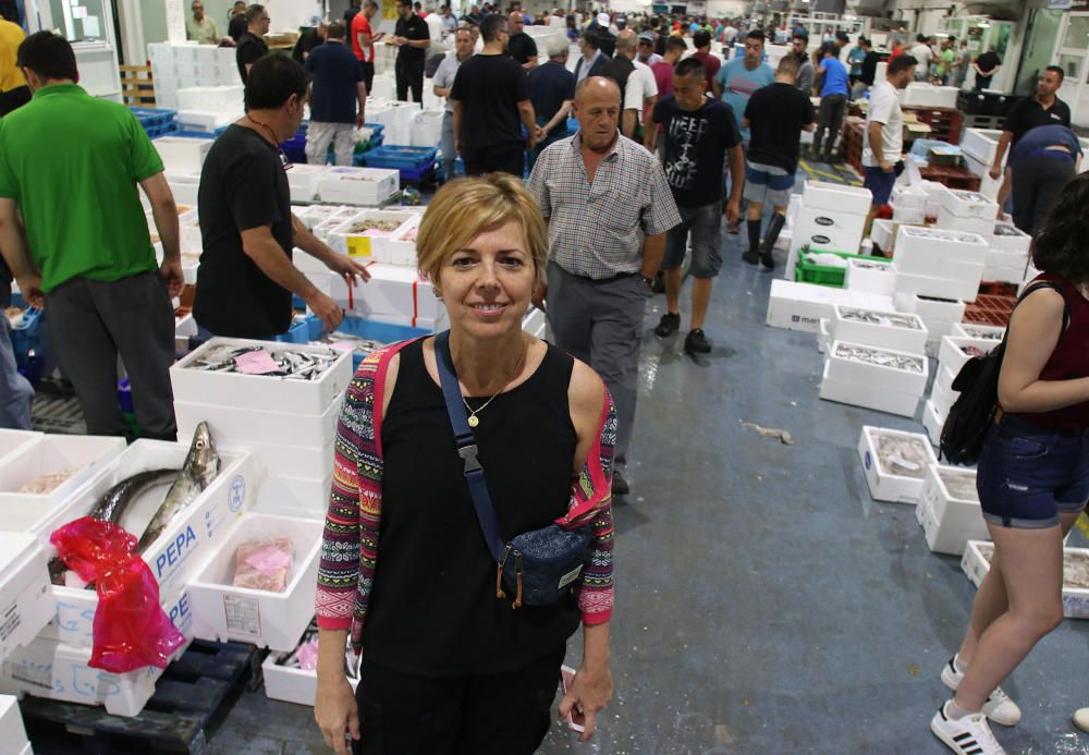 Así es un día de trabajo en la pescadería de Mercamálaga