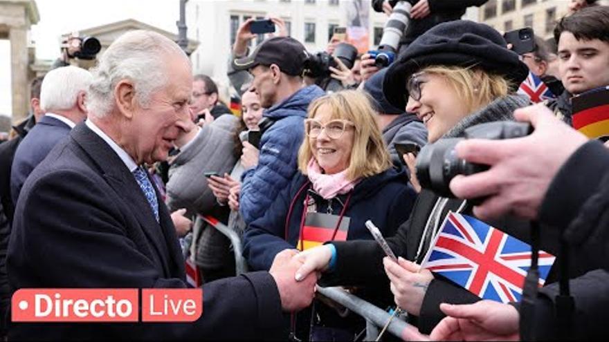 El rey Carlos III realiza el paseo por Londres tras su coronación, en directo