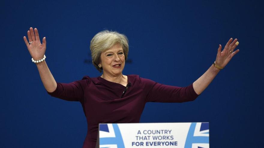 La primera ministra británica, Theresa May, quien pilota la salida del país de la UE.