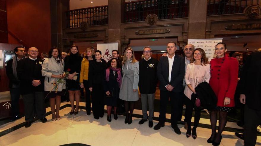 Moros d&#039;Alqueria entrega a la &#039;Fête de les lumières&#039; de Lyon el Premio de tradiciones