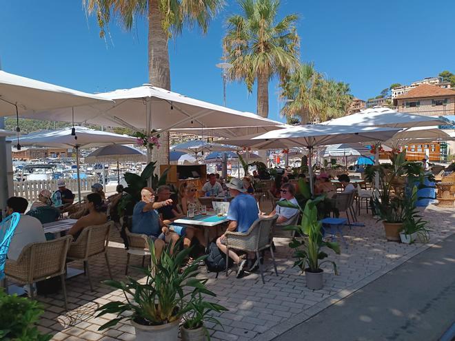 La masificación se disparó en Sóller en busca del mejor mirador