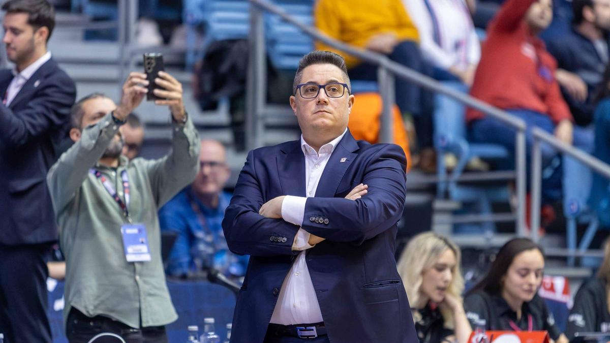 Diego Epifanio, entrenador del Monbus Obradoiro.