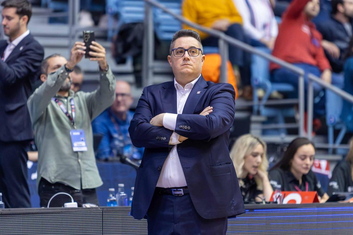 Diego Epifanio, entrenador del Monbus Obradoiro.