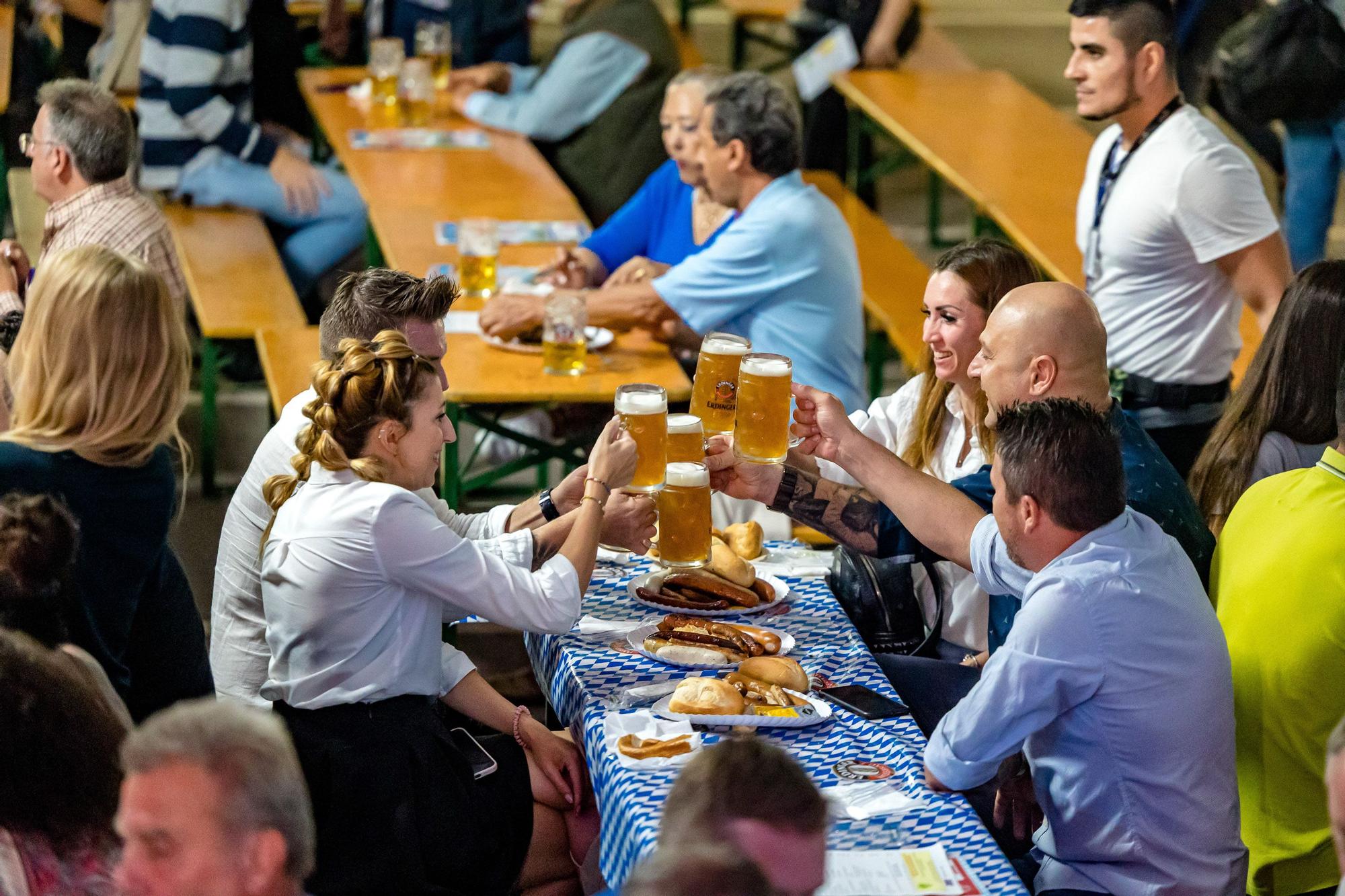 La “apertura del barril” marca el inicio de la Oktoberfest. La “Fiesta de la Cerveza” se desarrollará hasta el 16 de octubre