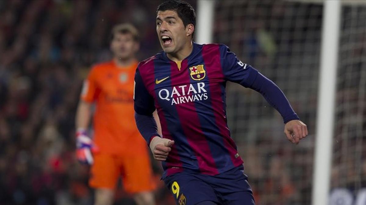 Suárez celebra el gol ante Casillas.