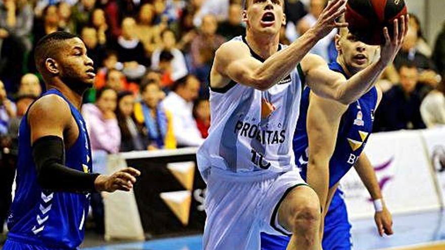 Klemen Prepelic, amb 34 punts, va ser el millor jugador del Joventut