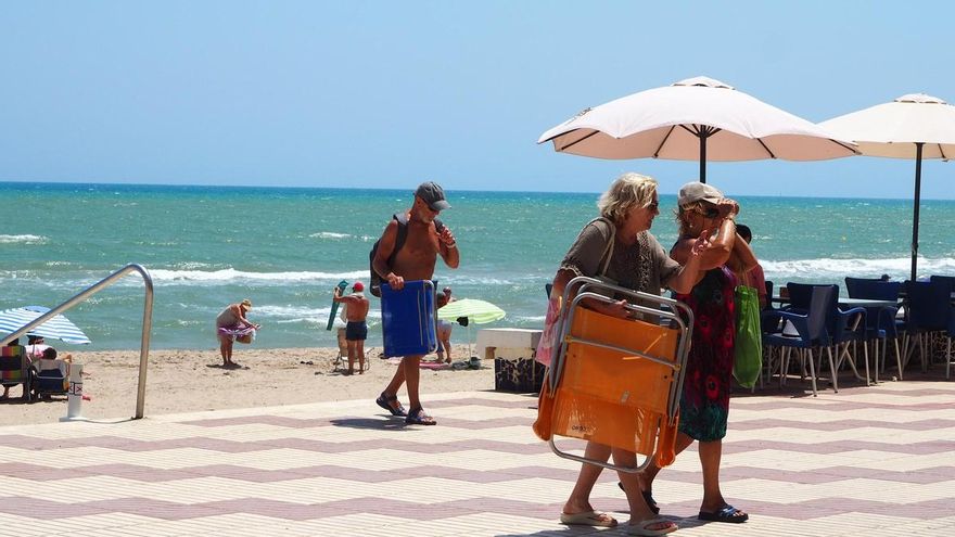 Sueca reabre las playas del Perelló, la Llastra y les Palmeres, pero Motilla sigue cerrada