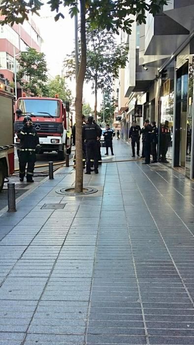 Incendio en una vivienda en León y Castillo