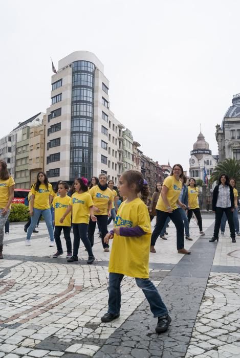 Flashmob para apoyar a la Asociación Galbán