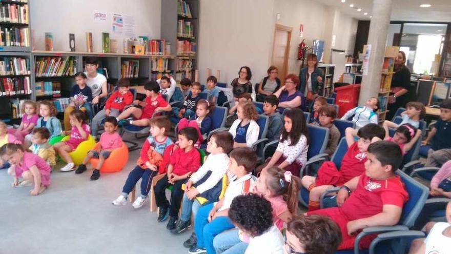 La Junta promociona en Villalpando la literatura infantil lusa