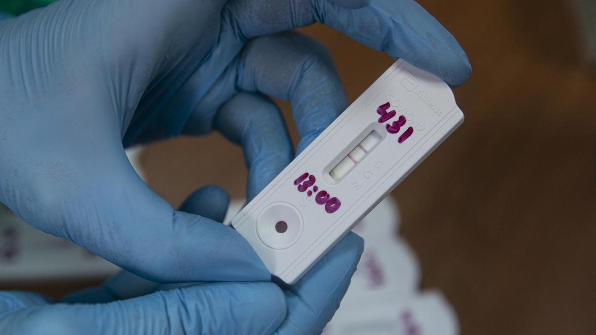 Un test positivo en SARS-CoV-2