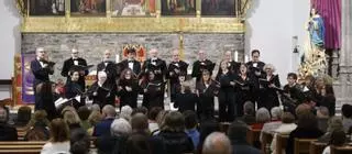 Corales y Papá Noel en un Gijón que vive la Navidad, así fueron los recitales navideños