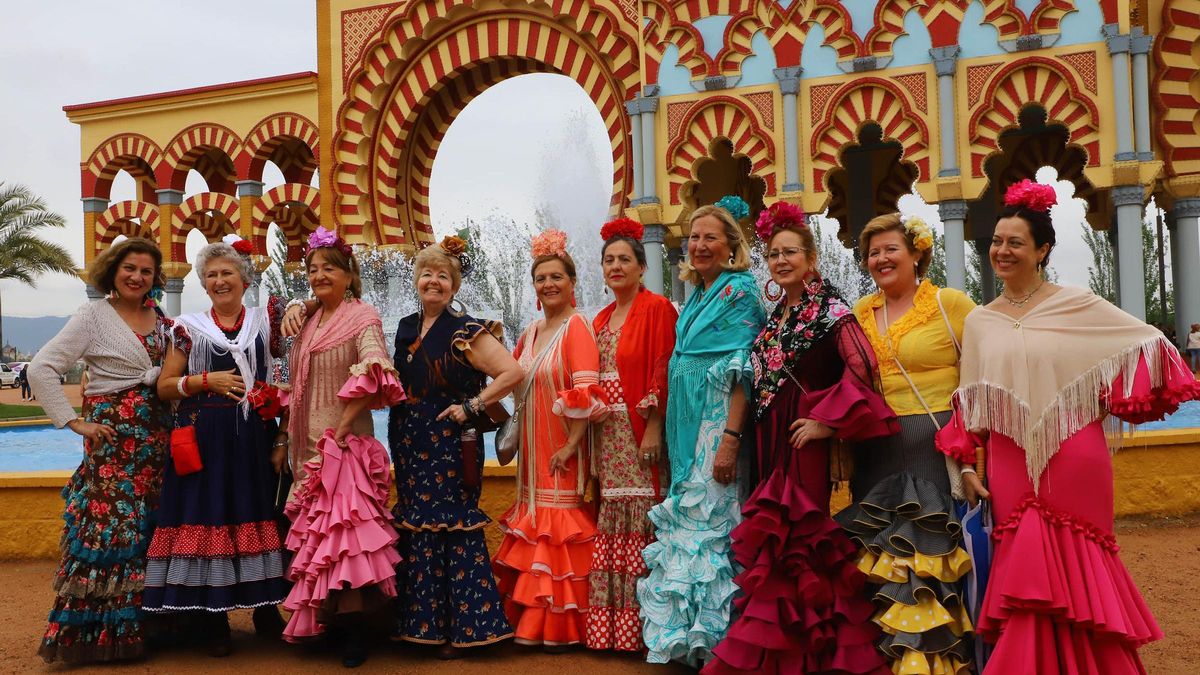 Amigos y familiares en El Arenal el martes de Feria