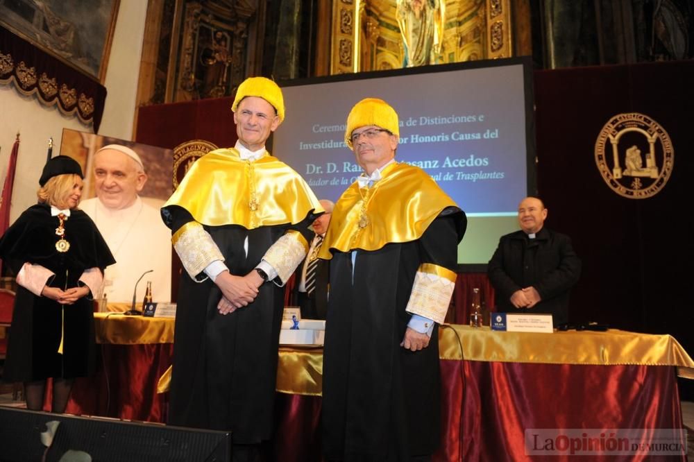 El fundador de la Organización Nacional de Trasplantes, Rafael Matesanz, es investido doctor Honoris Causa por la UCAM