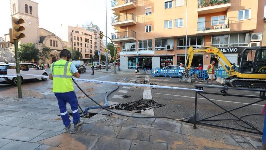 Alarmados por los socavones que causó la lluvia: &quot;¿Dónde está el mantenimiento?&quot;