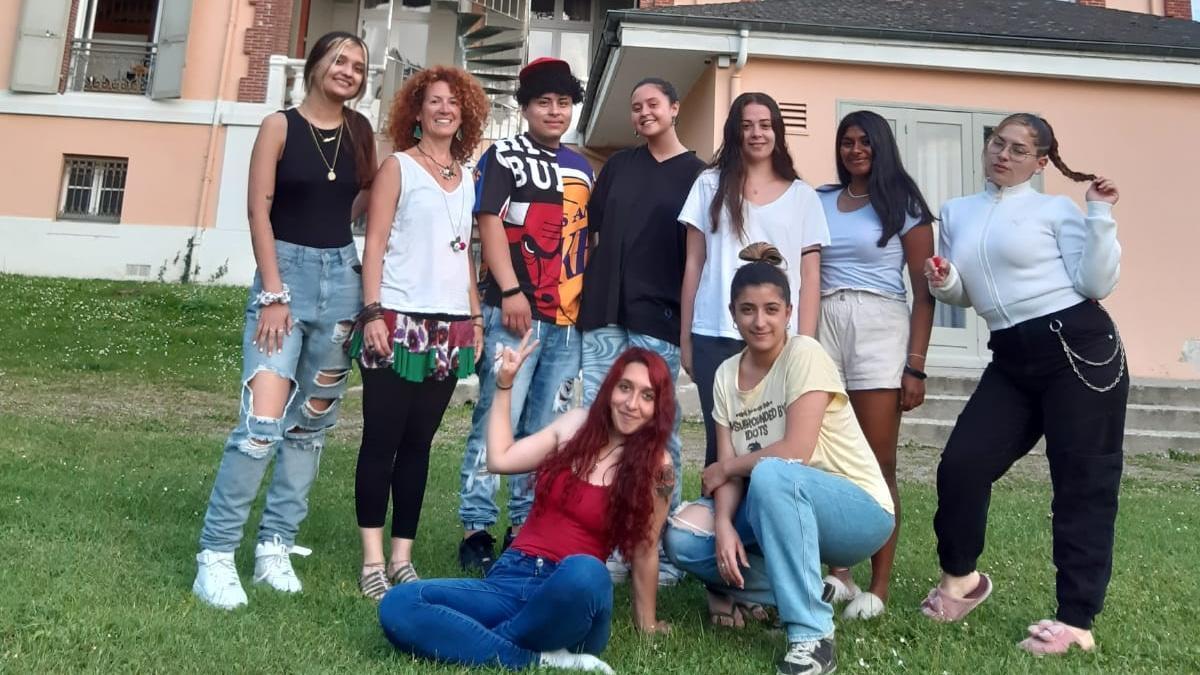 Las alumnas del instituto de Zaragoza que se han trasladado a Francia para hacer sus prácticas con una beca Erasmus+.