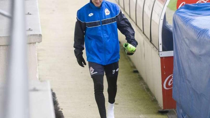 Fayçal se retira ayer del entrenamiento.