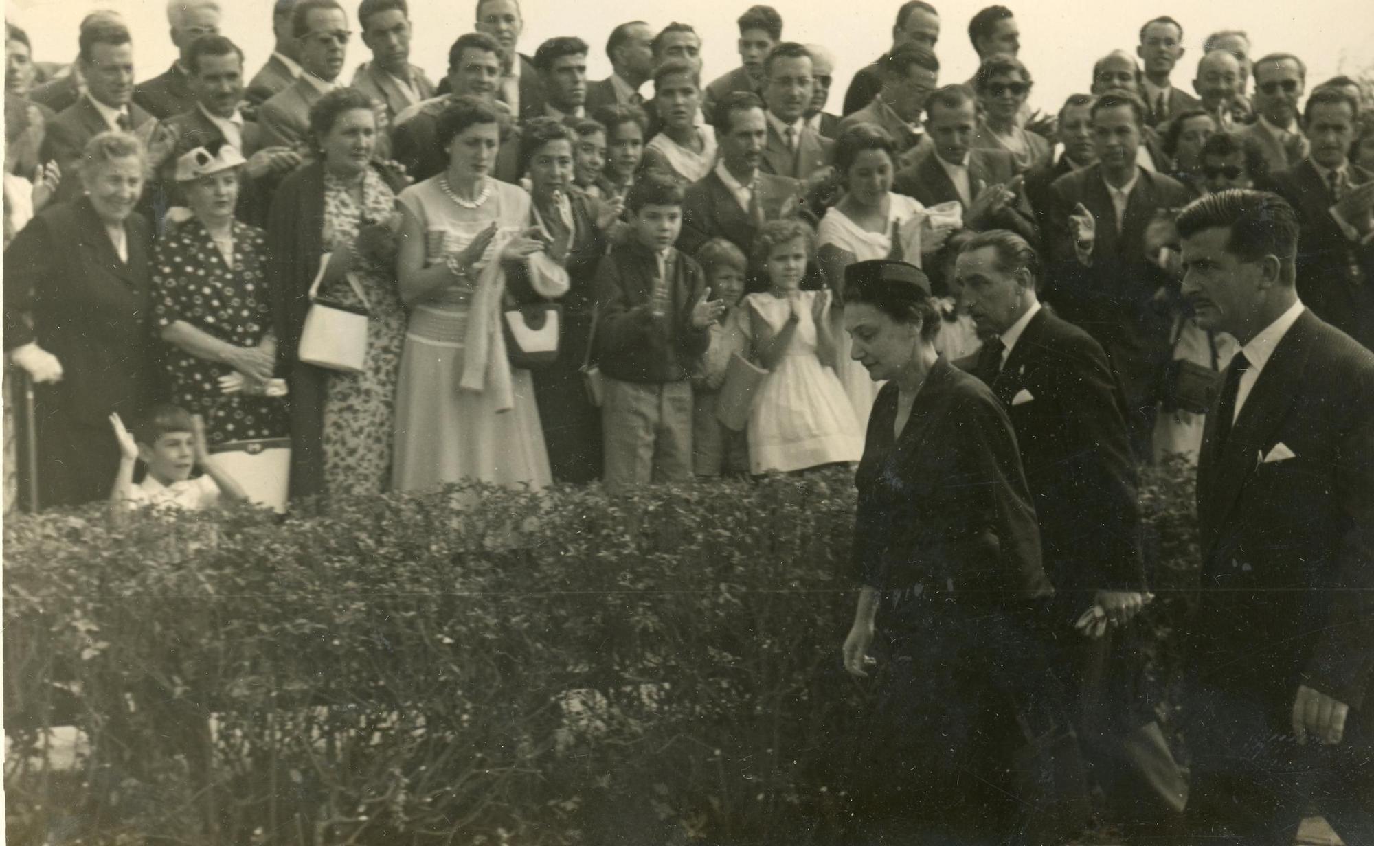 Álbum de la visita de Amalia Fleming a Gijón en 1955