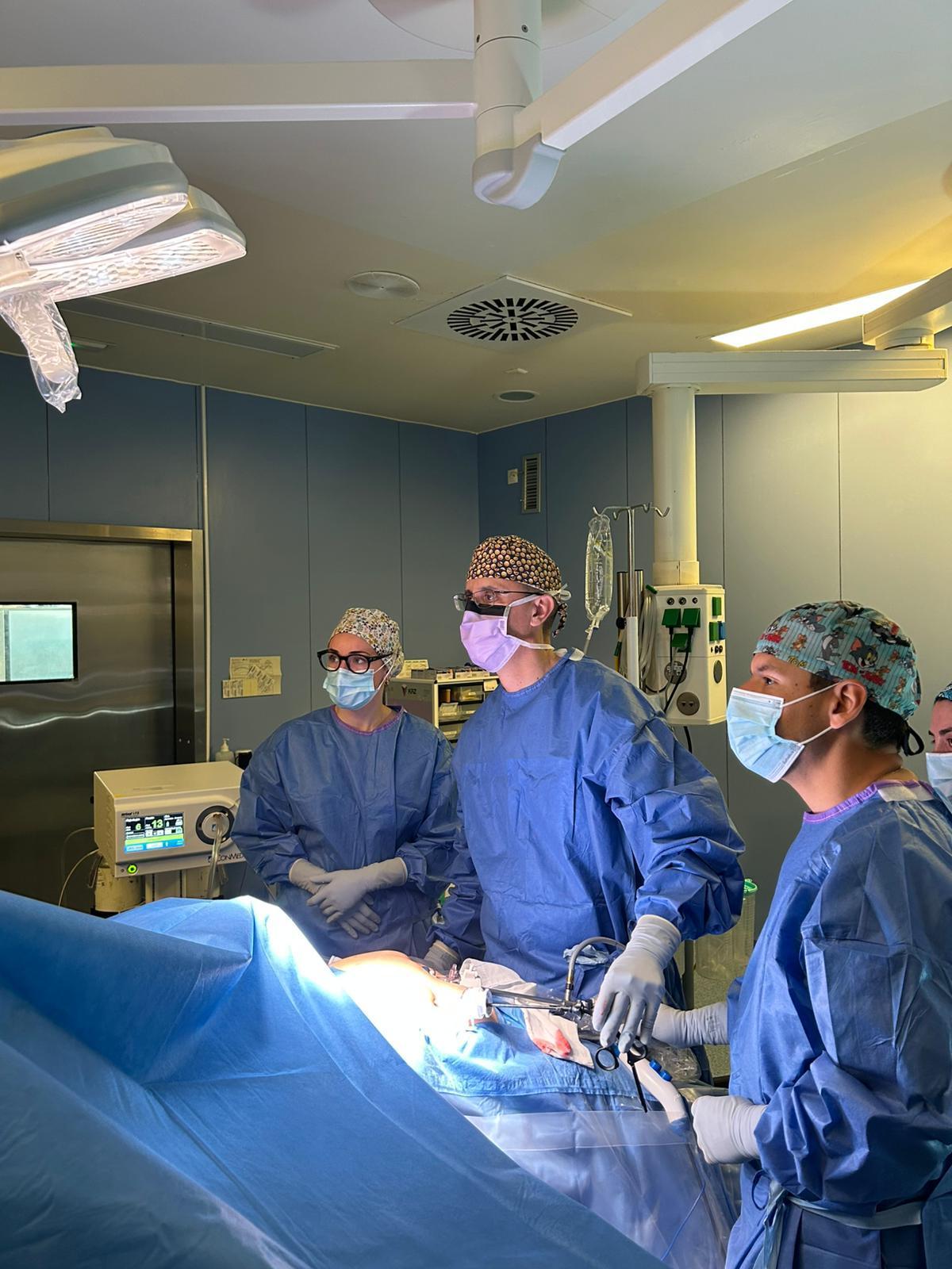 Intervenció quirúrgica en l’Hospital d’Elda