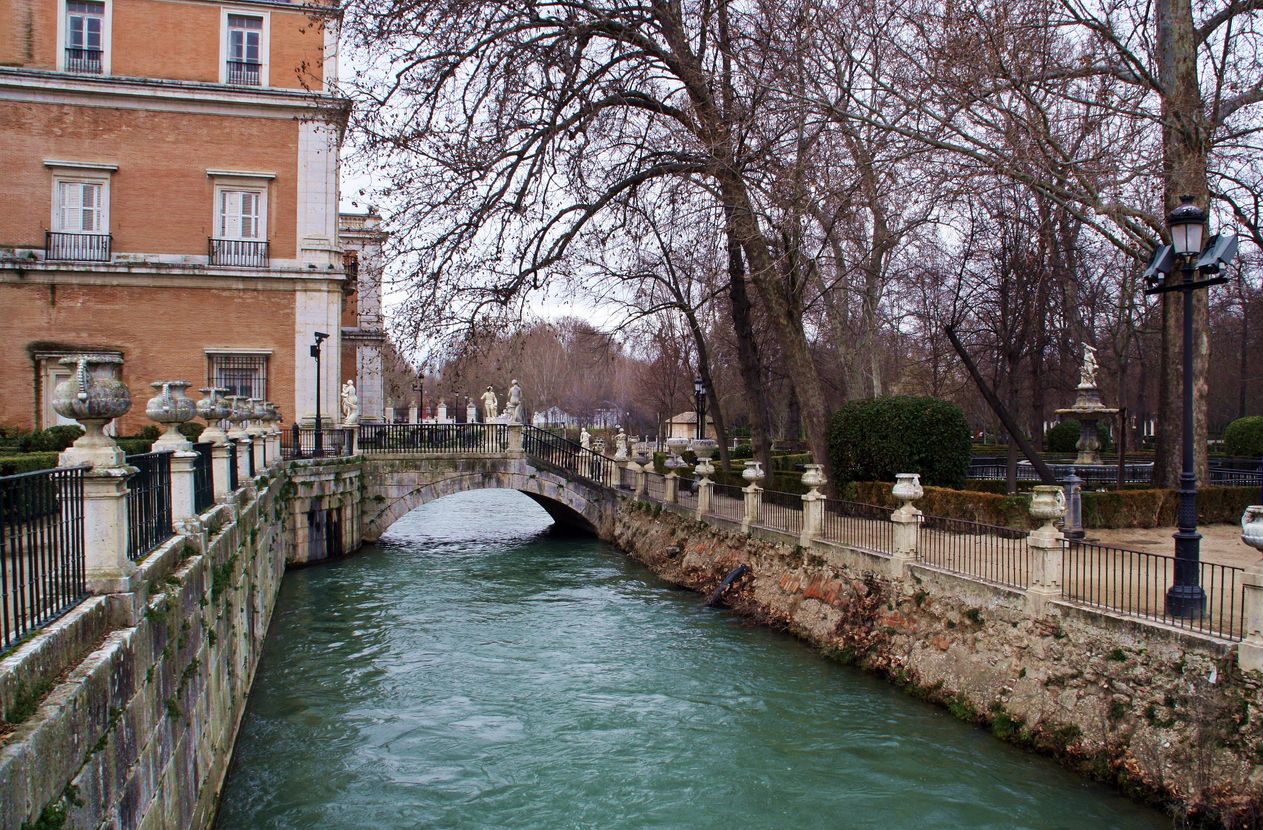 El río Tajo a su paso por la ciudad de Aranjuez