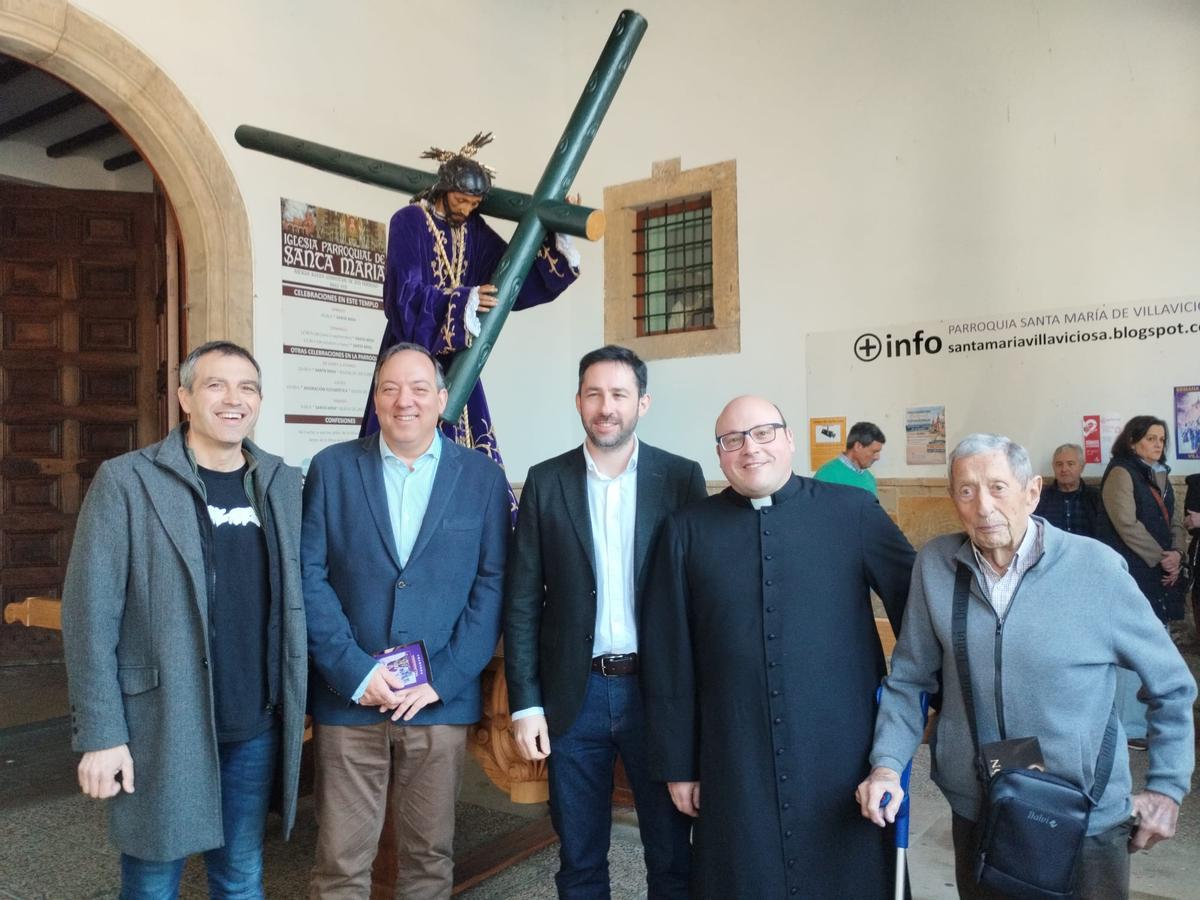 La bendición de las nuevas andas del Nazareno en Villaviciosa, en imágenes La bendición de las nuevas andas del Nazareno en Villaviciosa, en imágenes