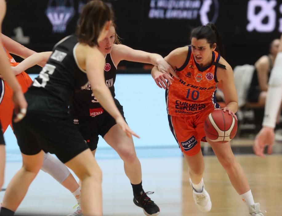 Las mejores imágenes del Valencia Basket - Basket Hema SKW