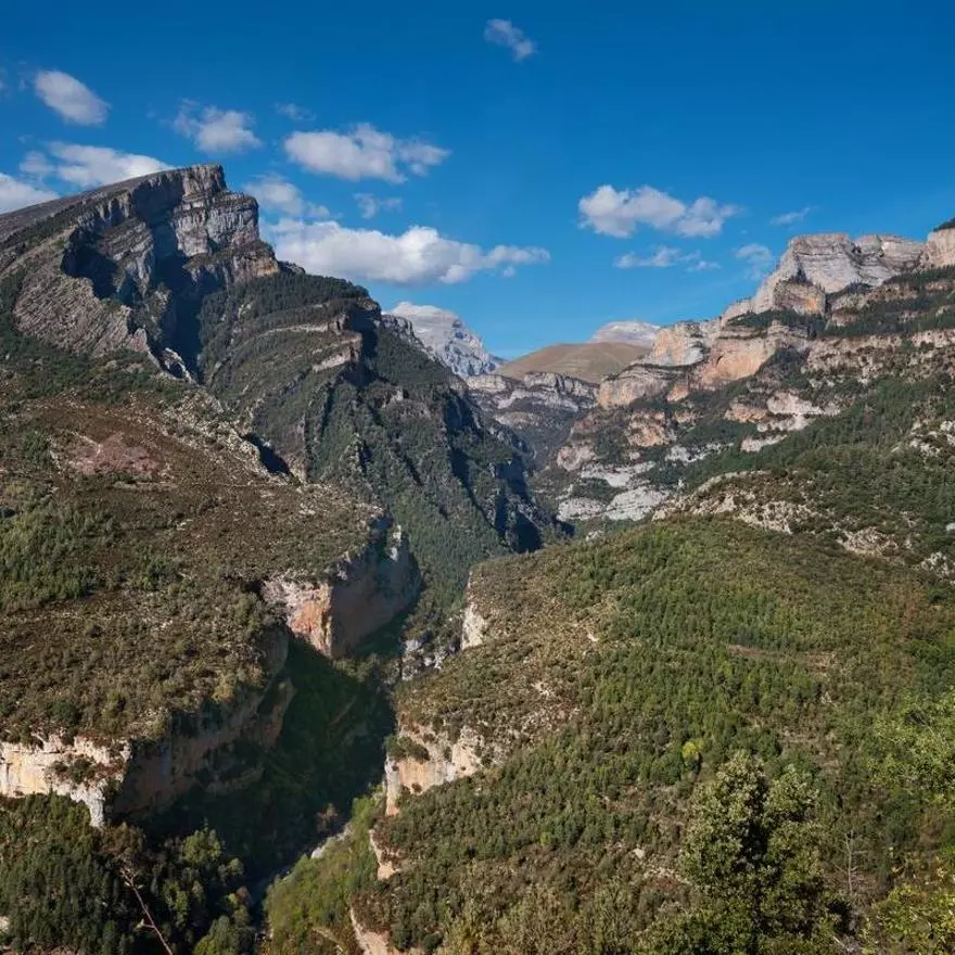 El desfiladero de los Pirineos donde sobrevuela el quebrantahuesos: un paisaje único Patrimonio de la Humanidad