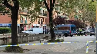 Maten a trets un home al mig del carrer i a plena llum del dia al barri del Besòs de Barcelona