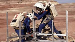 Les científiques espacials desperten vocacions entre les més petites