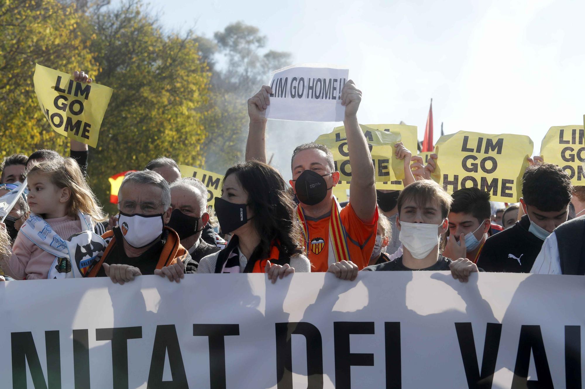 La manifestación valencianista contra Peter Lim (primera parte)