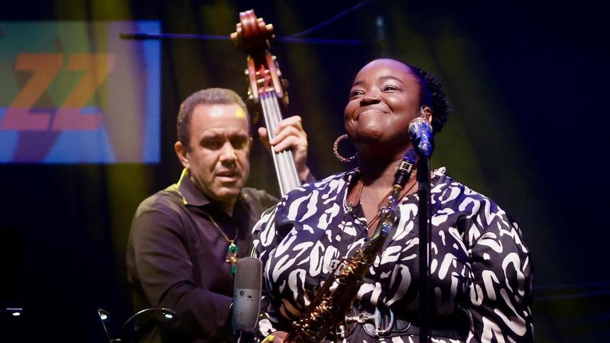 El poderoso tenor de Camille Thurman conquista al público en la segunda semana del Jazz San Javier