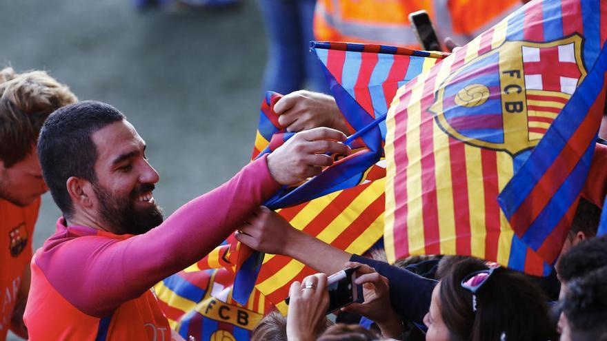 El Barça prepara la Copa davant de més de 10.000 aficionats al Miniestadi