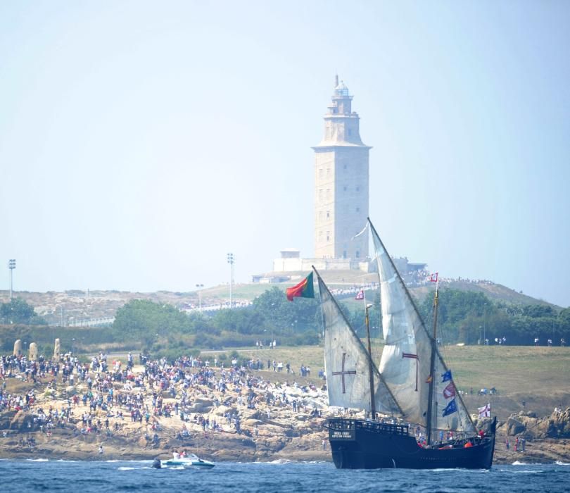 La Regata de Grandes Veleros abandona a A Coruña