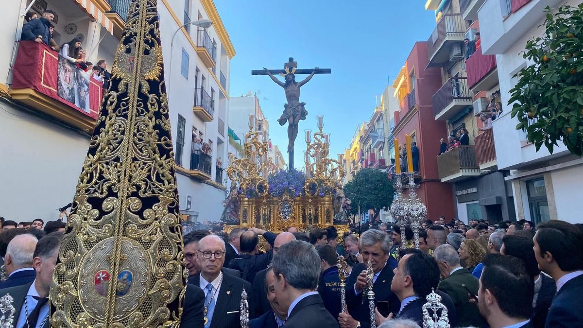 La bulla frena las zancadas del Cachorro.