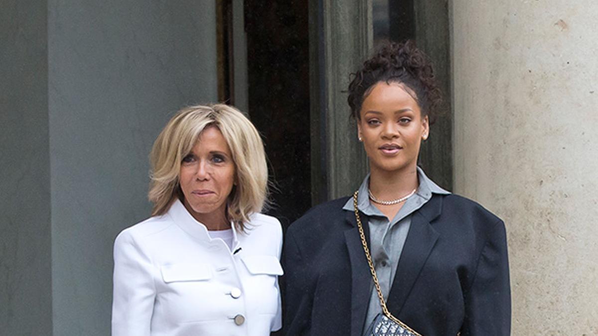 Rihanna, recibida por Brigitte Macron en el Palacio del Elíseo