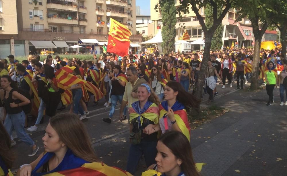 Estudiants universitaris i de secundària es manifesten a Girona