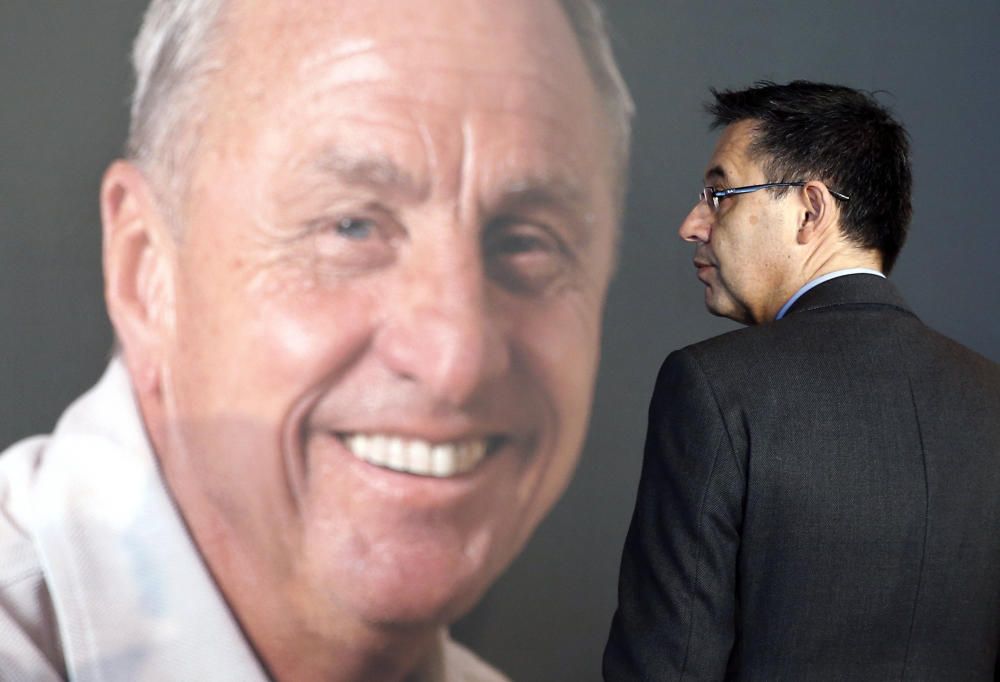 Espai de condols a Johan Cruyff al Camp Nou