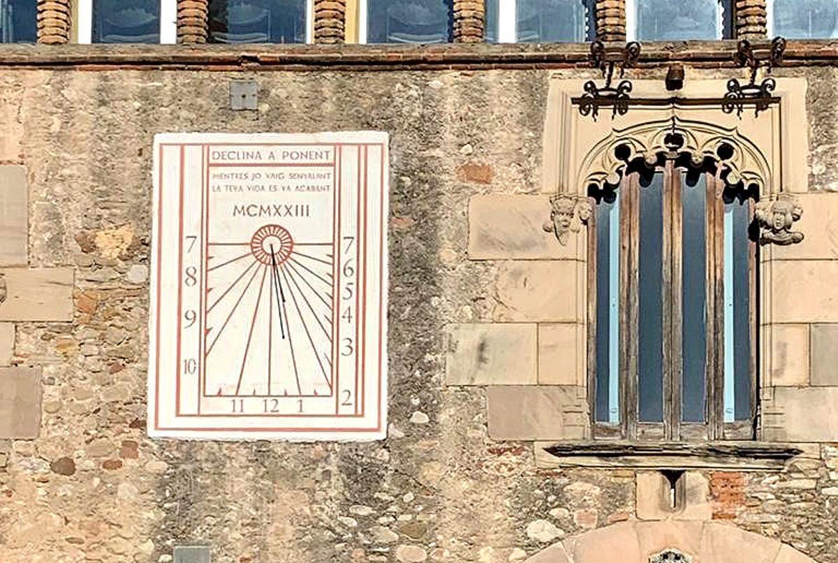 L’Ajuntament de Parets reconstrueix el rellotge de sol de la Marineta a partir d’una foto del 1924